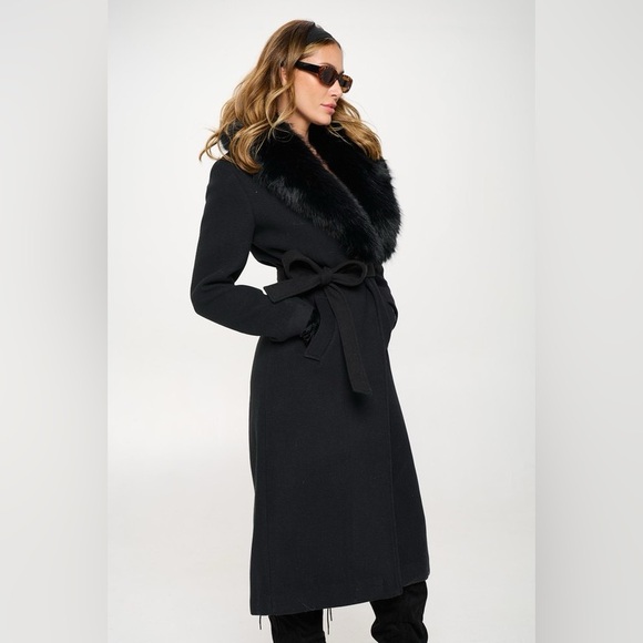 Long Coat with Faux Fur Collar - Picture 6 of 11